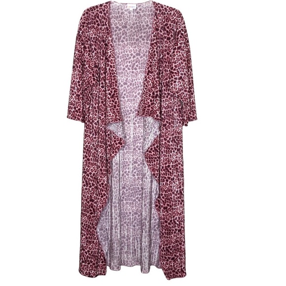 New - LuLaRoe Shirley Pink & Burgundy Leopard Print Pleated Kimono - Size Medium - Picture 1 of 5